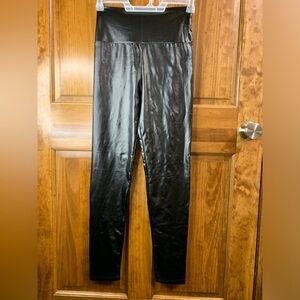Womens Size Large Black Faux leather Pants